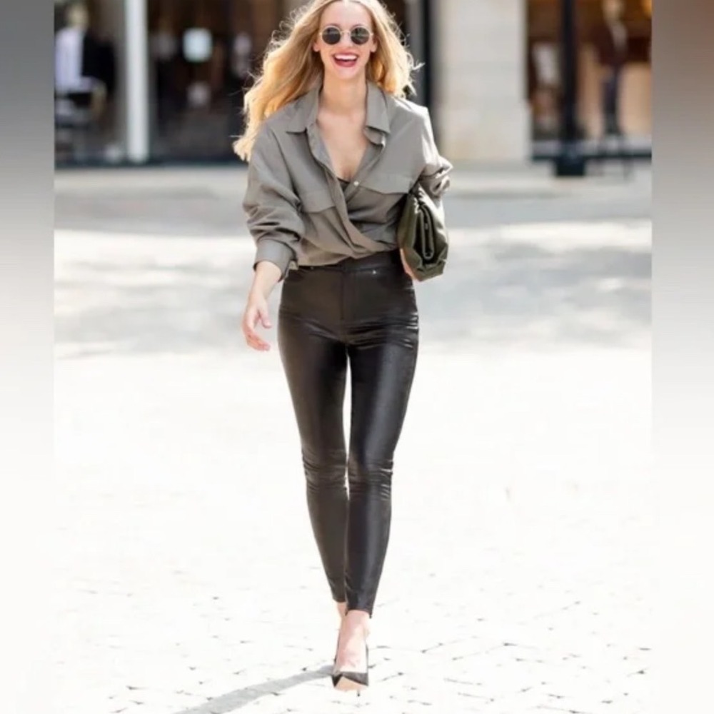 Spanx Leather-Like Ankle Skinny Pants‎ in Noir Size Large